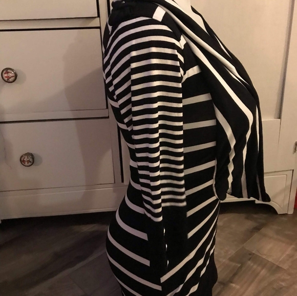 Jane Norman Top Striped Black & White Size 10 - Picture 5 of 5
